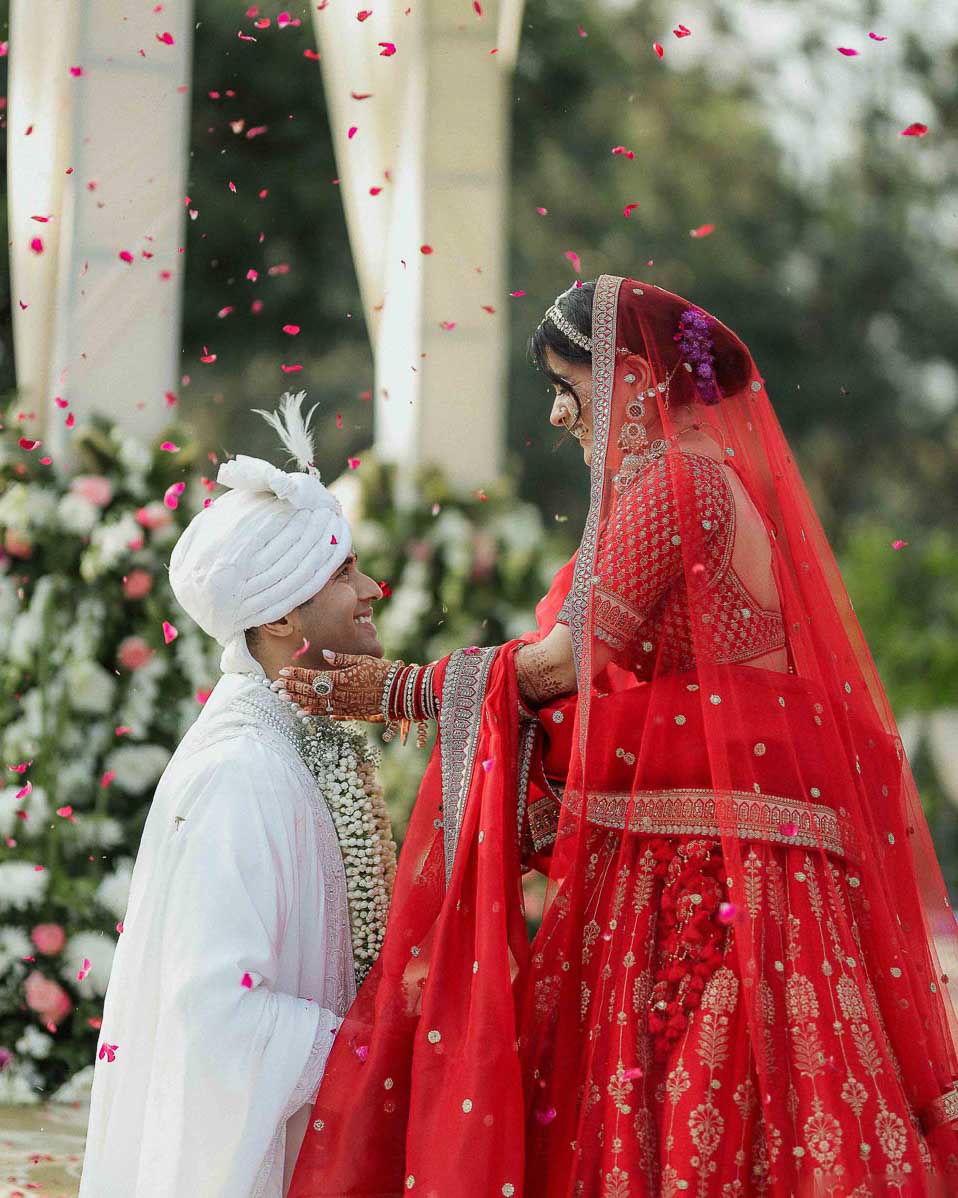 Couple in a close-up shot, black and white